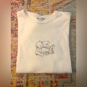 Brandy Melville Ashlyn baby tee with cherub reading 💗🧸